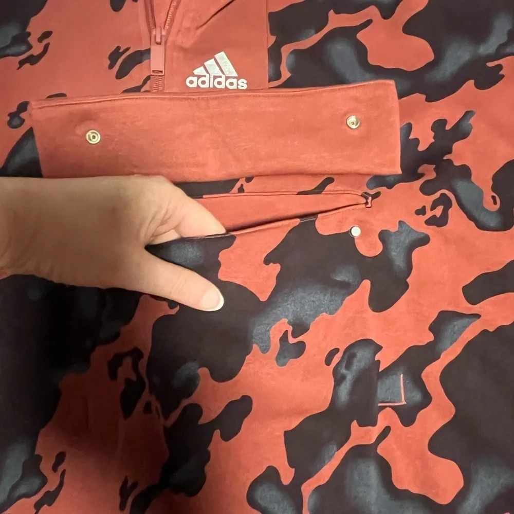 Adidas Men’s Large 1/4 Zip Red Camo Sweatshirt with Velvet Trim